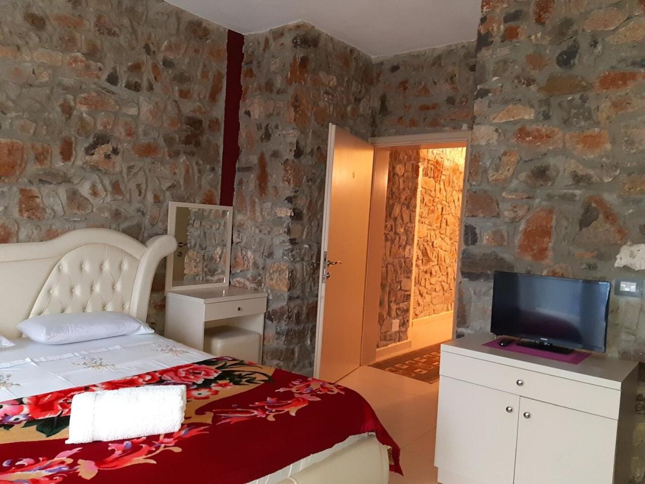 Hotel Villa Stone Dream Bar Restaurant Udenisht Zewnętrze zdjęcie