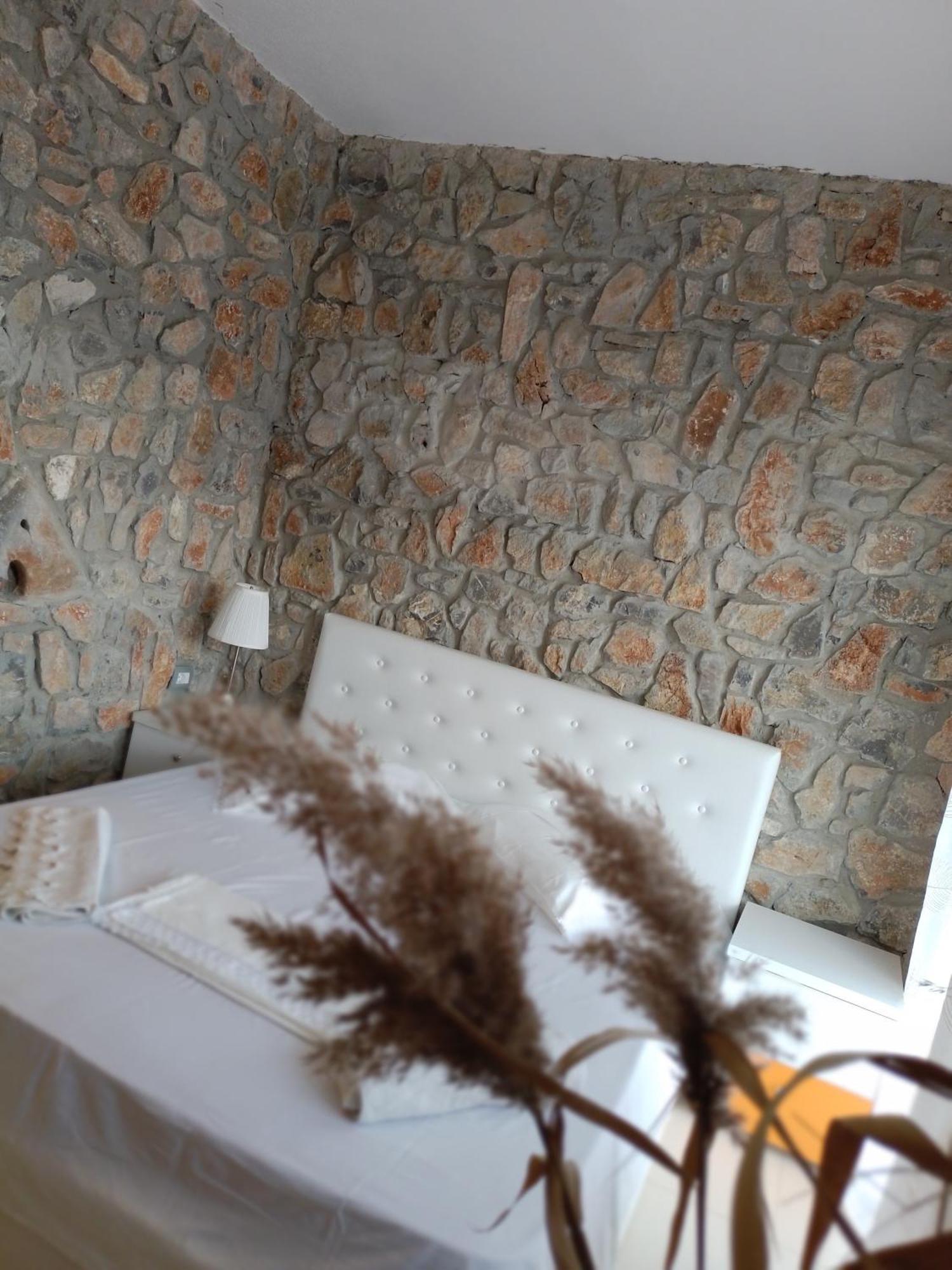Hotel Villa Stone Dream Bar Restaurant Udenisht Zewnętrze zdjęcie